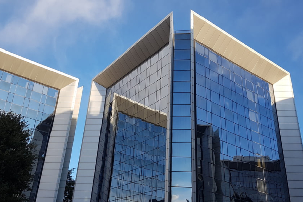 國內(nèi)的“智能建筑”與歐洲的有何異同？(圖1)裕乾電子